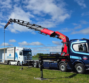 Kund ansvarar själv för lossning med hjullastare / traktor / truck