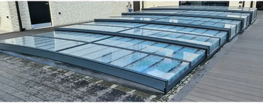 Pooltak ICON 4×8 Klarplast Antracit med modern glas och antracitram