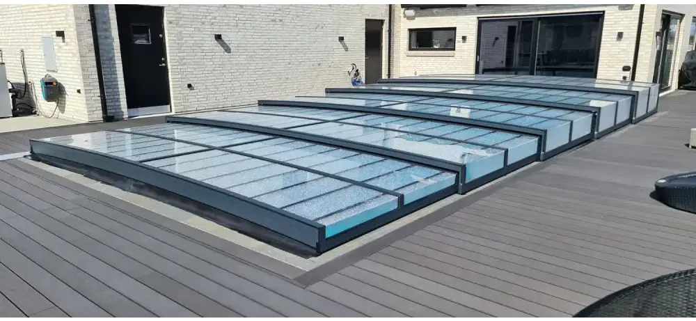 Modern sarg klarplast antracit glastakpaneler med svart ram för pool
