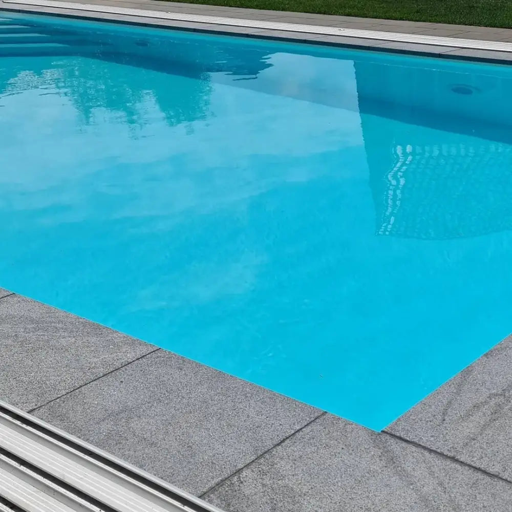 Pooltime Exclusive medence, 12 mm – téglalap alak, tiszta, türkizkék víz, beépített fémlétra